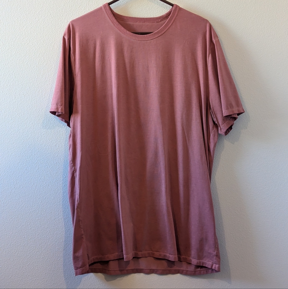 Lululemon XL Salmon T-shirt